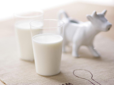 ��������Ӥ�׶���۲���ǿ���������ӡ�